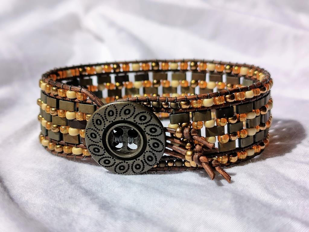 1mm Leder und Miyuki Glasperlen